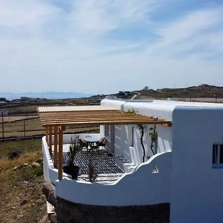 Lux Mykonos House Дом отдыха Агиос-Стефанос