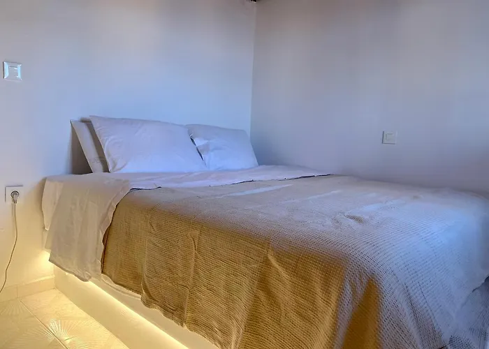 Lux Mykonos House Agios Stefanos (Mykonos)